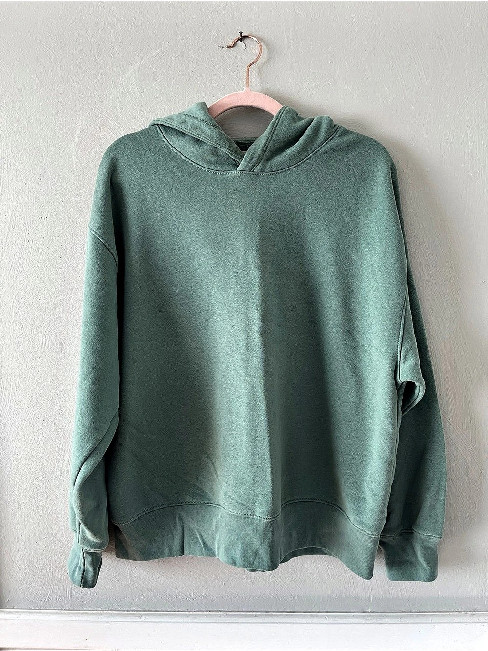 American Eagle Women's Sage Green Hoodie Size Small